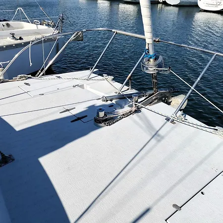 Nuit Insolite - Bateau Catamaran Aventure - Dormez Sur L'eau Saint-Raphael (Var)
